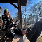 Profile picture of theregoestye
