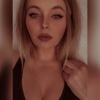 xo_blondie avatar